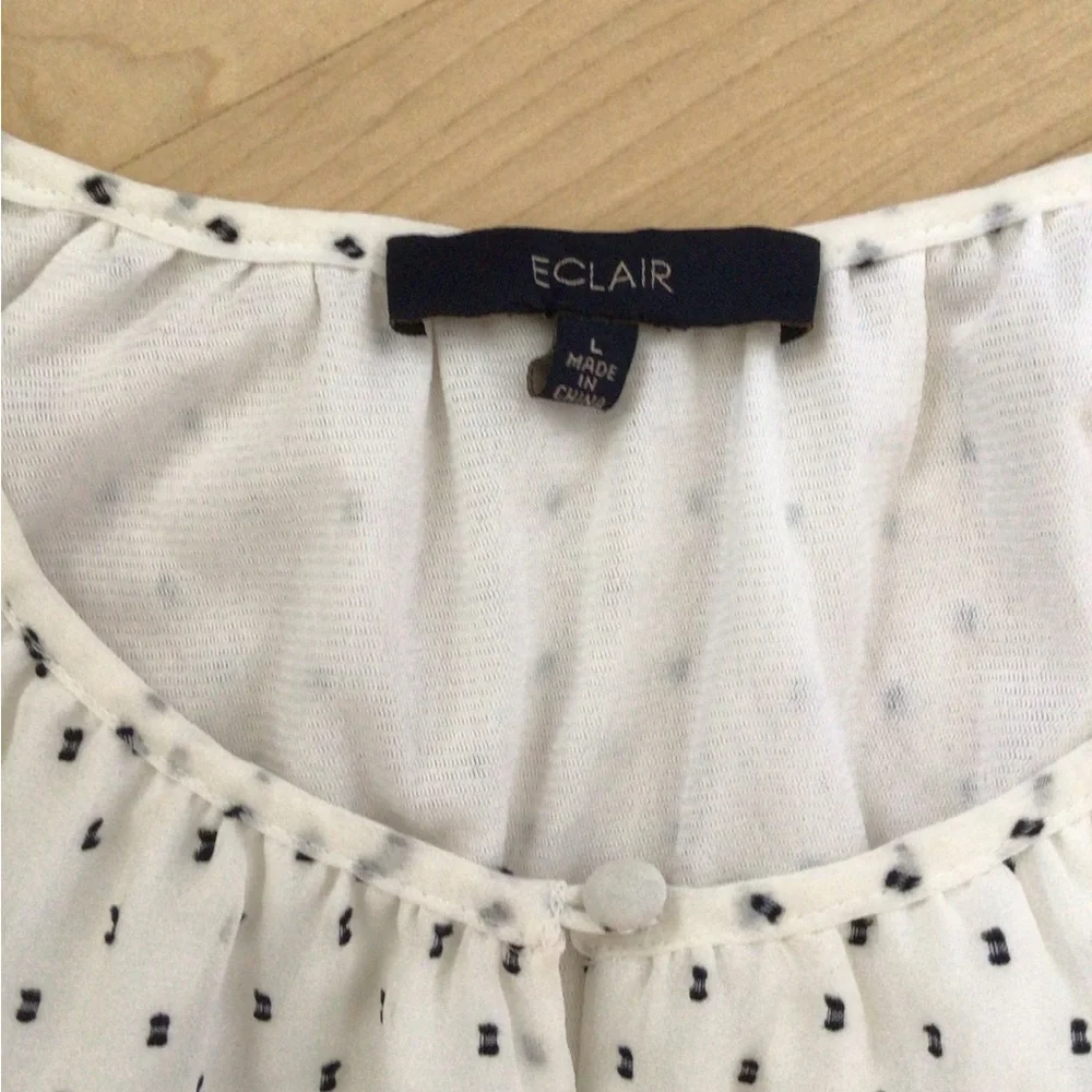 2/$10 White with black specks Sleeveless Top - Picture 2 of 4